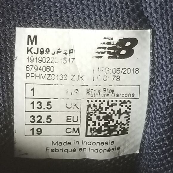 New Balance 990v4 Running Shoes - Picture 7 of 7